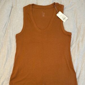 Women's Sleeveless Top in Rusty Brown